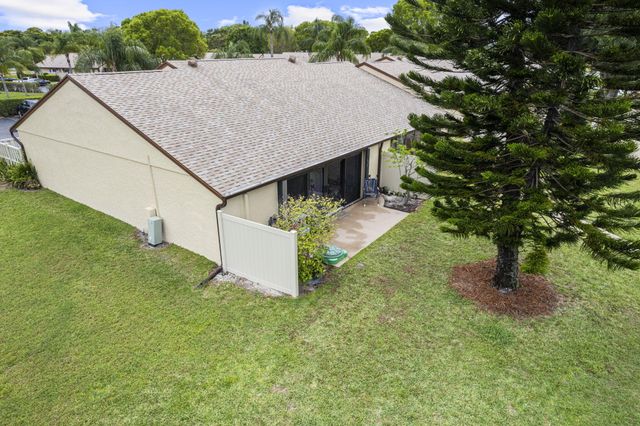 1023 Green Pine Boulevard H, West Palm Beach, FL 33409