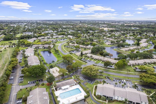 1023 Green Pine Boulevard H, West Palm Beach, FL 33409