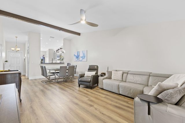 1023 Green Pine Boulevard H, West Palm Beach, FL 33409