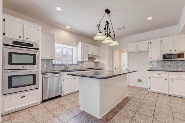 2315 Landscape Way, Richmond, TX 77406