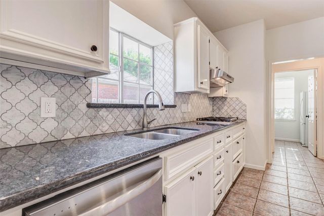 2315 Landscape Way, Richmond, TX 77406