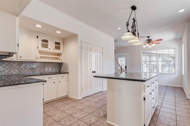 2315 Landscape Way, Richmond, TX 77406