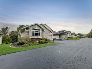 214 S Hills COURT #214, Plymouth, WI 53073