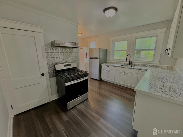 868 Parkside Avenue, Trenton, NJ 08618