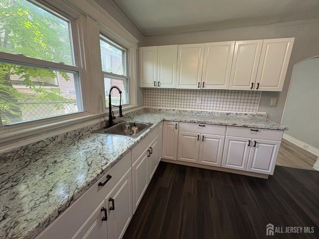 868 Parkside Avenue, Trenton, NJ 08618