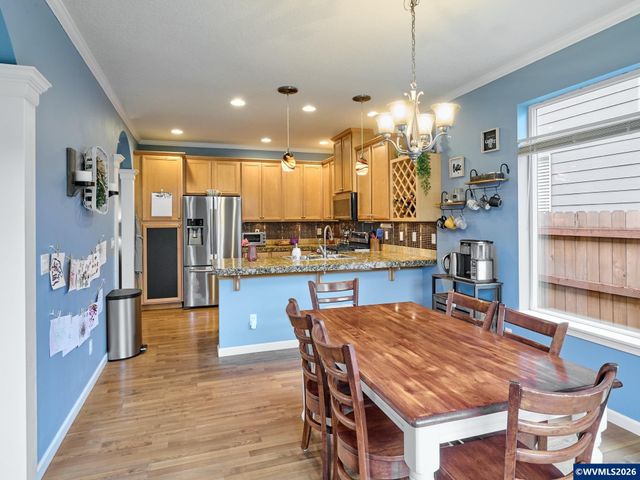 2663 Baines Bl, Hubbard, OR 97032