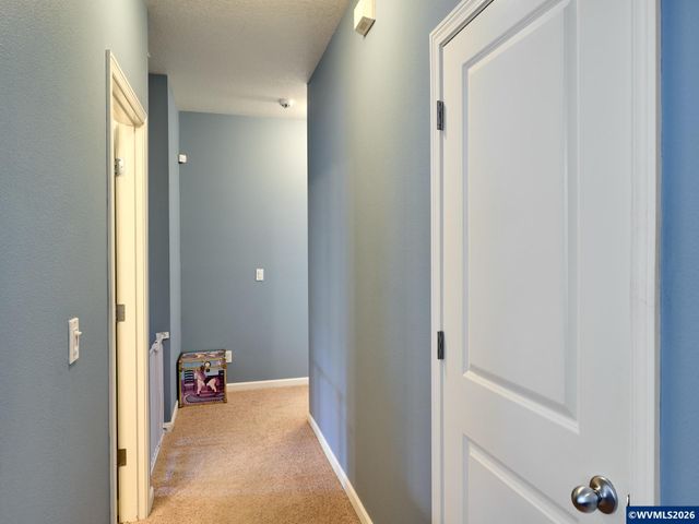 2663 Baines Bl, Hubbard, OR 97032