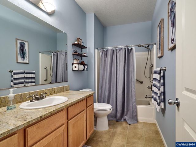 2663 Baines Bl, Hubbard, OR 97032