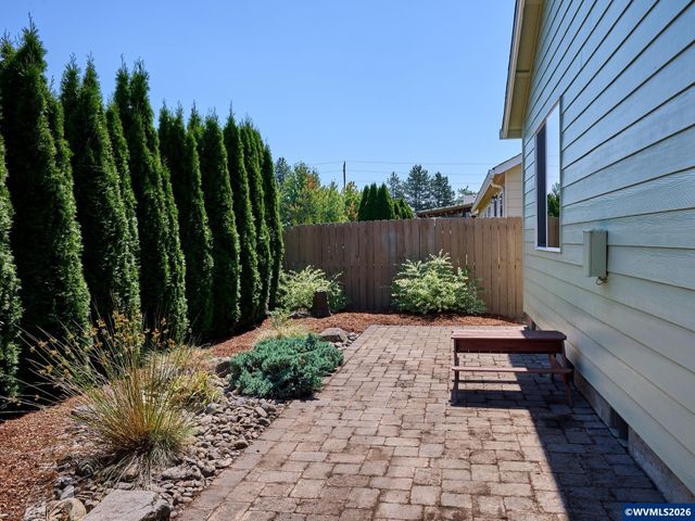 2663 Baines Bl, Hubbard, OR 97032