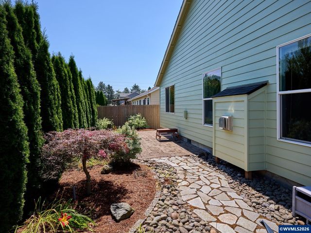 2663 Baines Bl, Hubbard, OR 97032