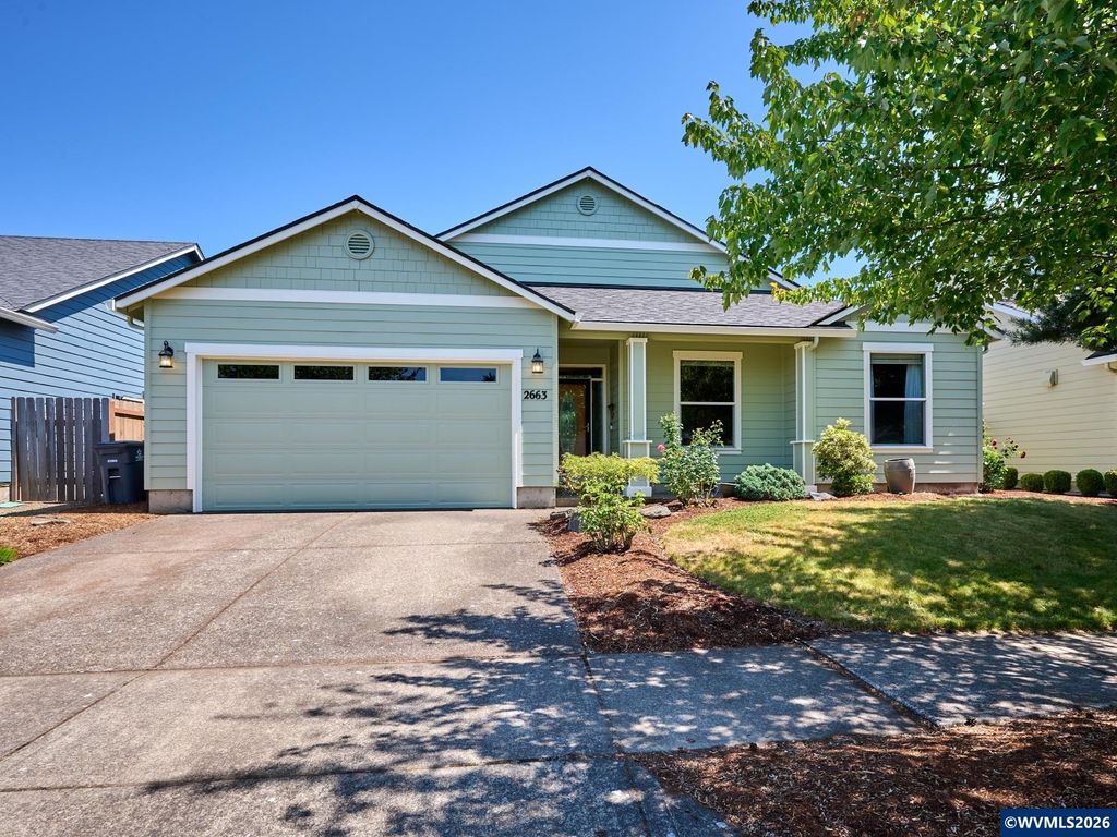 2663 Baines Bl, Hubbard, OR 97032