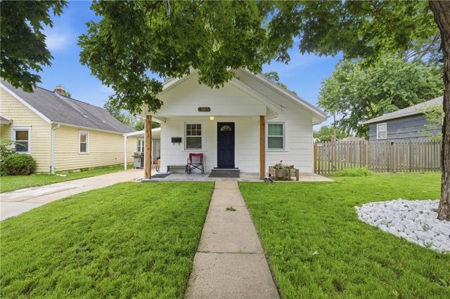 4738 Canterbury Street, Roeland Park, KS 66205