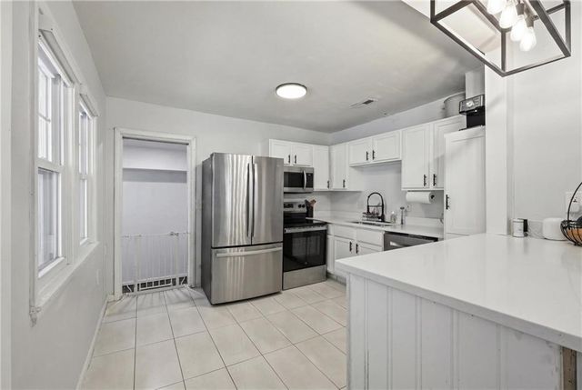 4738 Canterbury Street, Roeland Park, KS 66205