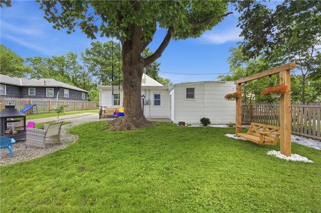 4738 Canterbury Street, Roeland Park, KS 66205