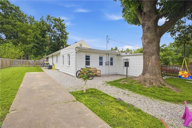 4738 Canterbury Street, Roeland Park, KS 66205