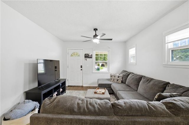 4738 Canterbury Street, Roeland Park, KS 66205