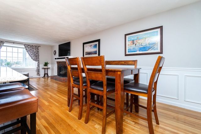 14 Oak Grove Rd, Randolph, MA 02368