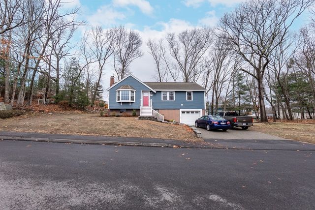 14 Oak Grove Rd, Randolph, MA 02368