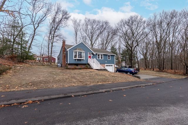 14 Oak Grove Rd, Randolph, MA 02368