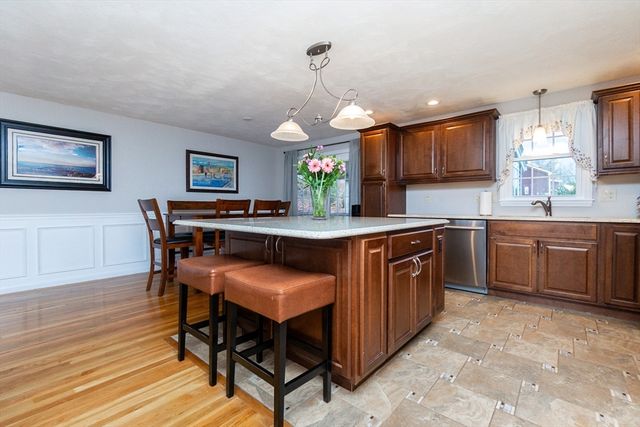 14 Oak Grove Rd, Randolph, MA 02368