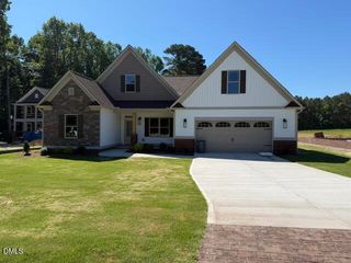 127 Big Pine Road, Clayton, NC 27520