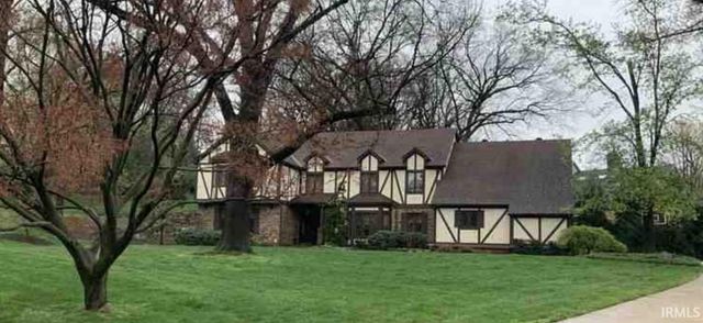 802 Wiltshire Drive, Evansville, IN 47715