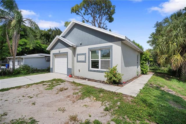 3309 armstrong CT, Fort Myers, FL 33916