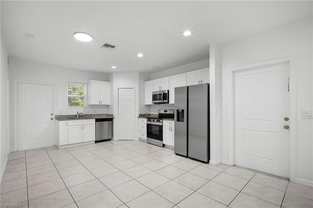 3309 armstrong CT, Fort Myers, FL 33916