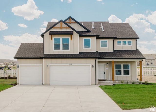 5233 S PARAMOUNT DR, Riverdale, UT 84405