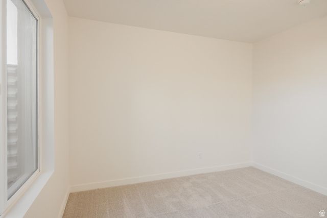 5233 S PARAMOUNT DR, Riverdale, UT 84405