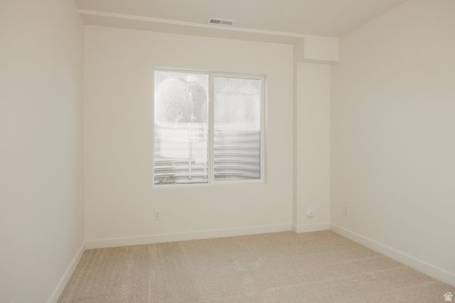 5233 S PARAMOUNT DR, Riverdale, UT 84405