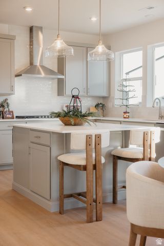 5233 S PARAMOUNT DR, Riverdale, UT 84405