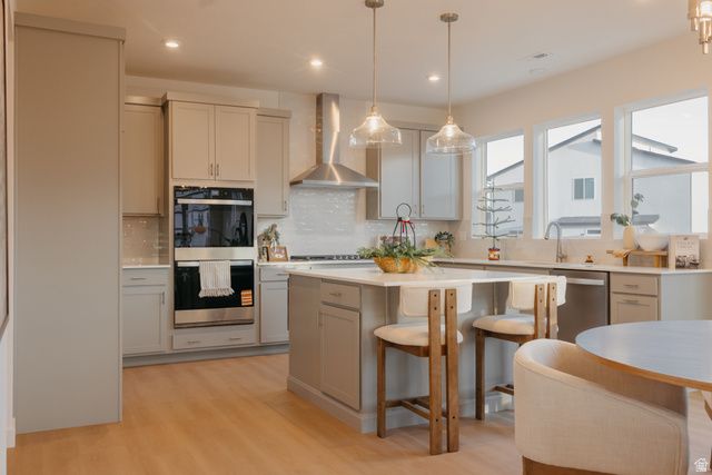 5233 S PARAMOUNT DR, Riverdale, UT 84405