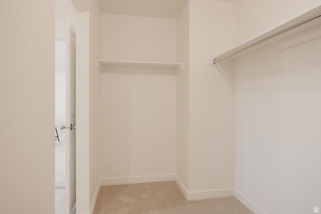 5233 S PARAMOUNT DR, Riverdale, UT 84405