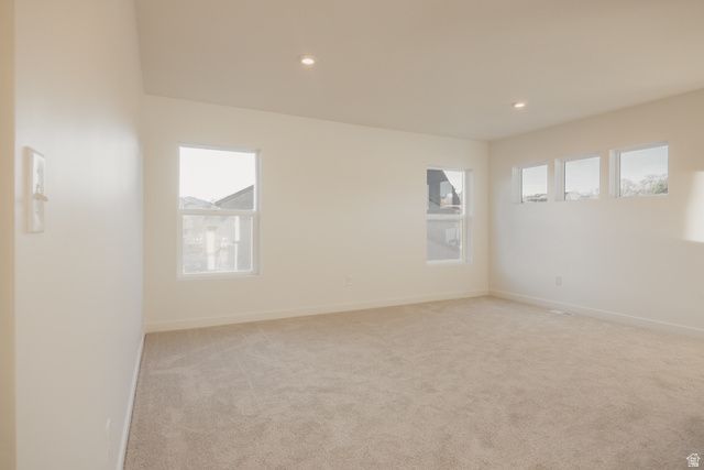 5233 S PARAMOUNT DR, Riverdale, UT 84405