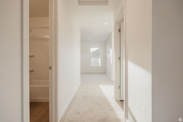 5233 S PARAMOUNT DR, Riverdale, UT 84405
