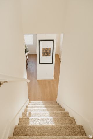 5233 S PARAMOUNT DR, Riverdale, UT 84405