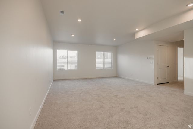 5233 S PARAMOUNT DR, Riverdale, UT 84405