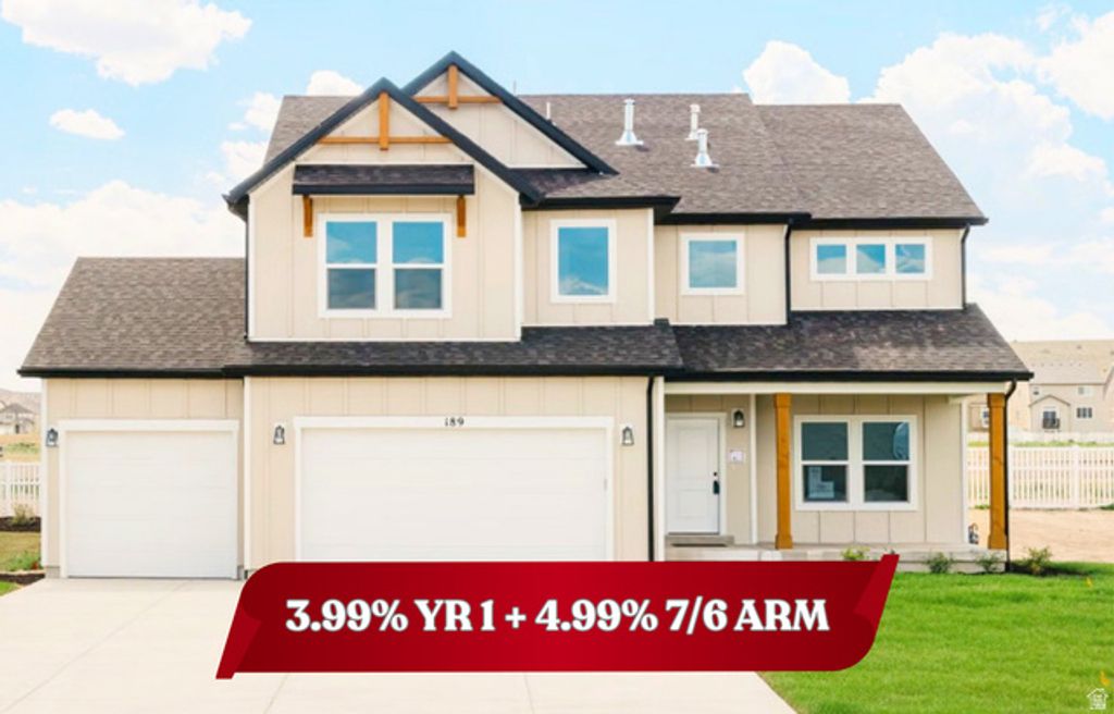 5233 S PARAMOUNT DR, Riverdale, UT 84405