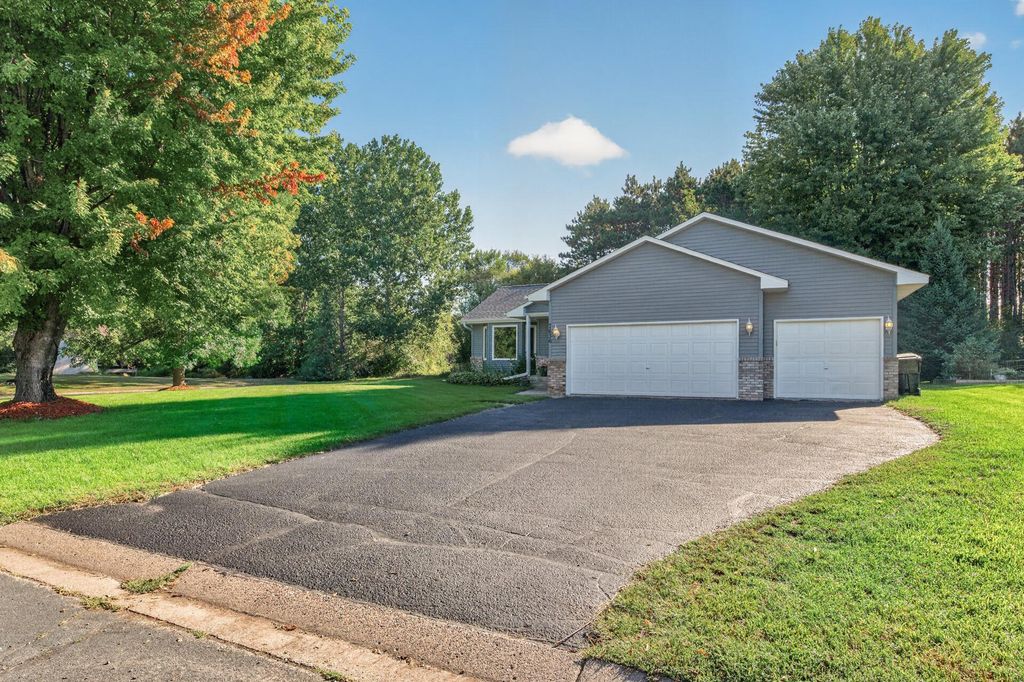 7636 Palomino Lane, Lino Lakes, MN 55014 — photo 2