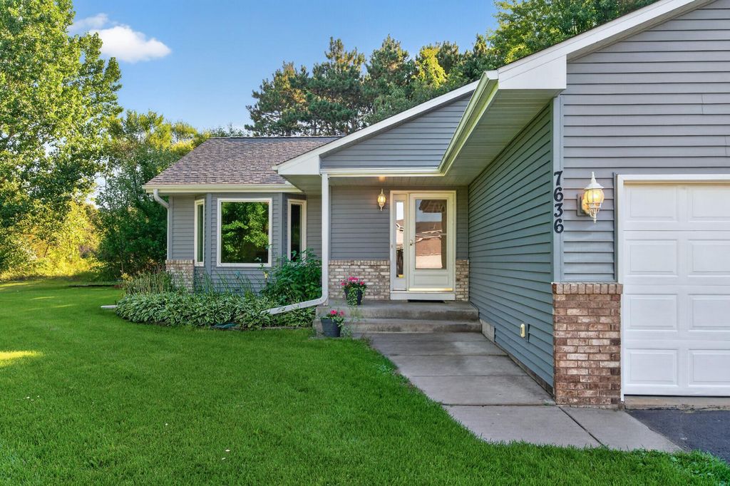7636 Palomino Lane, Lino Lakes, MN 55014 — photo 4