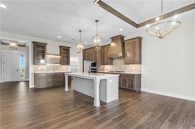 24897 W 145th Place, Olathe, KS 66061