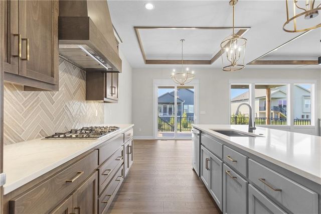 24897 W 145th Place, Olathe, KS 66061