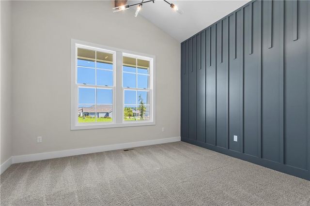 24897 W 145th Place, Olathe, KS 66061