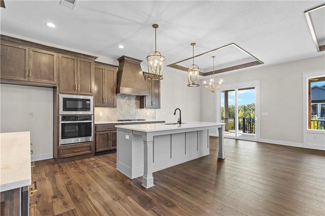 24897 W 145th Place, Olathe, KS 66061