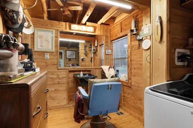 642 Earl Road, Sadler, TX 76264