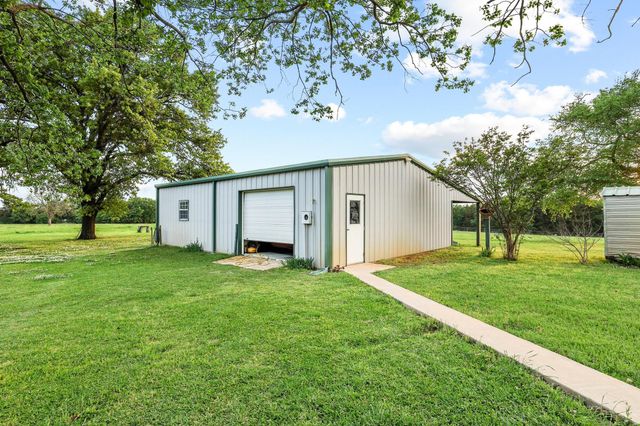 642 Earl Road, Sadler, TX 76264
