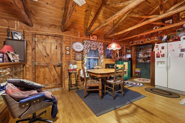 642 Earl Road, Sadler, TX 76264