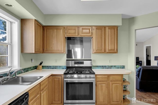 8 Ingram Drive D, Monroe, NJ 08831