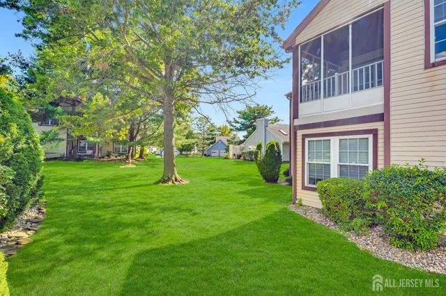 8 Ingram Drive D, Monroe, NJ 08831